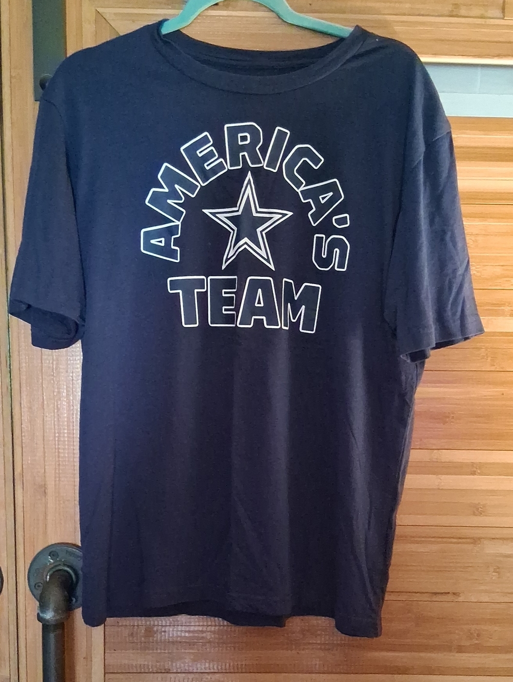 NFL DALLAS COWBOYS Women's Navy 'America's Team' Short Sleeve Tee